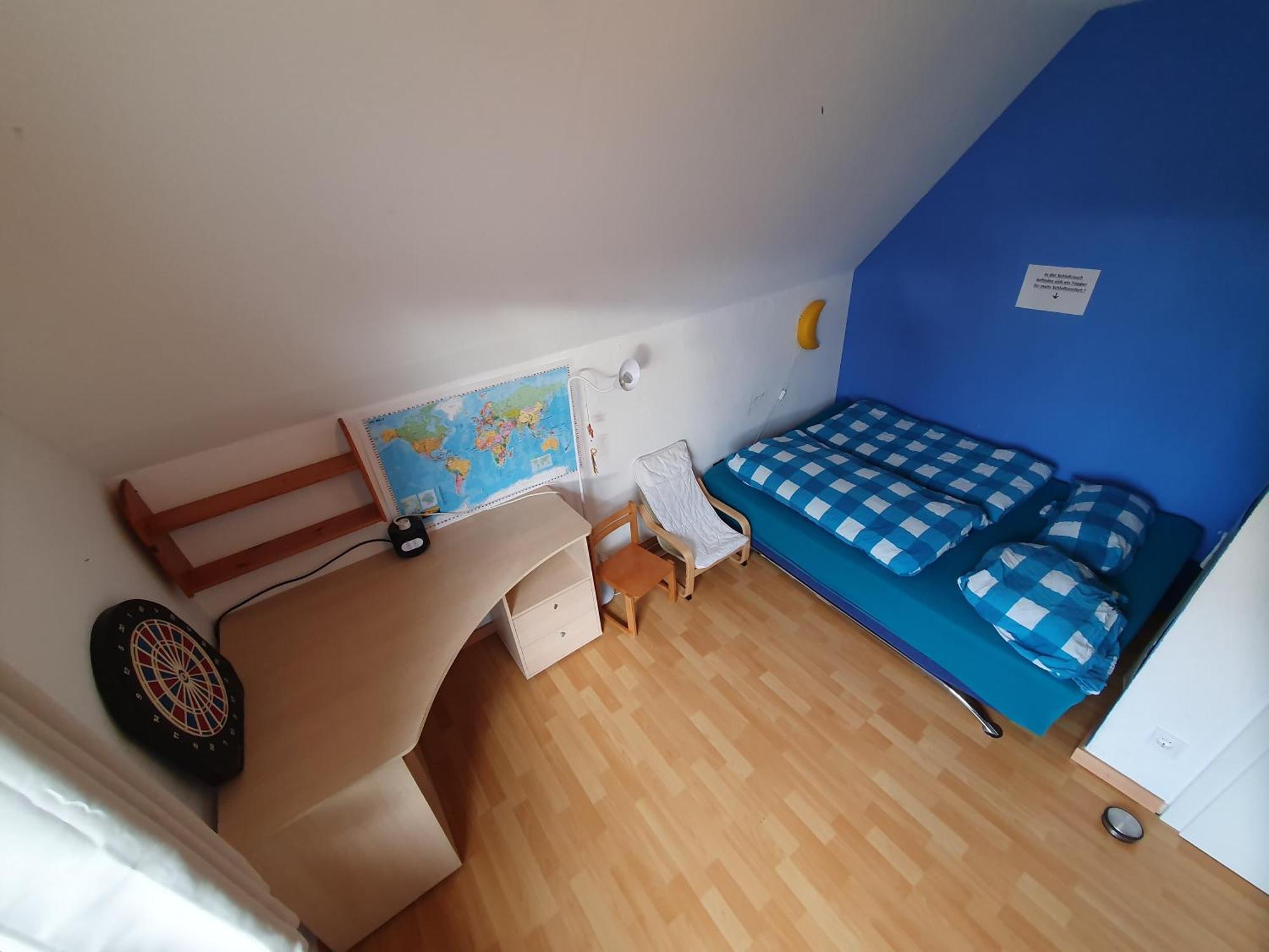 Geraeumiges Ferienhaus In Bad Salzuflen Mit Einfacher Ausstattung, Fuer Geschaeftsreisende, Gruppen Oder Familien Geeignet, 4 Schlafzimmer Eksteriør billede