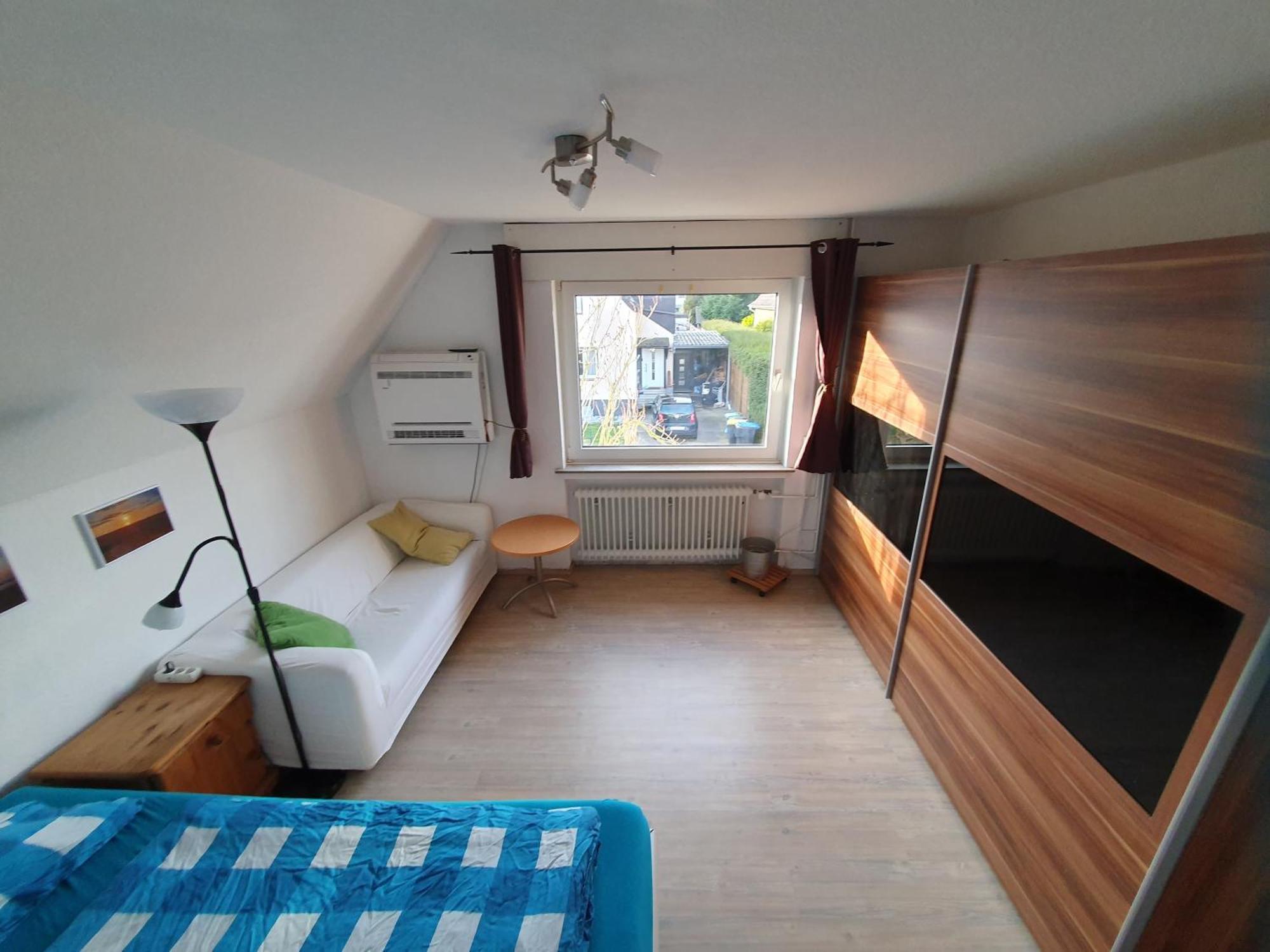 Geraeumiges Ferienhaus In Bad Salzuflen Mit Einfacher Ausstattung, Fuer Geschaeftsreisende, Gruppen Oder Familien Geeignet, 4 Schlafzimmer Eksteriør billede